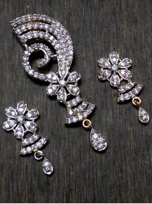 CZ Pendant With Earrings